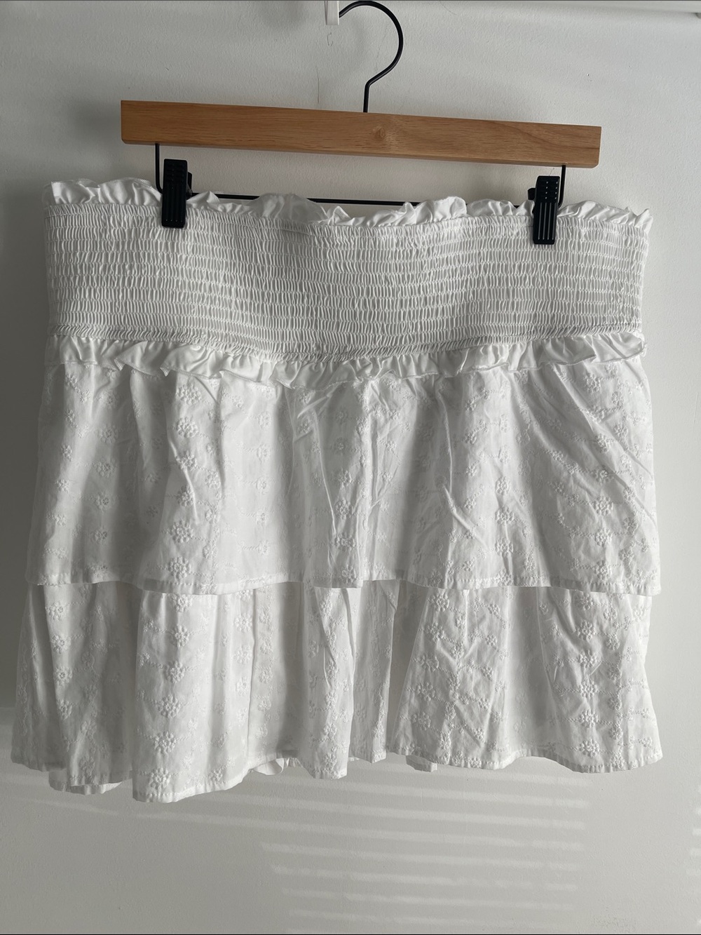NWT Wild Fable Mini Skirt 3X White Floral Eyelet Smocked Stretch Waist Tiered